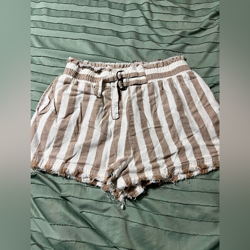 Umgee Linen Brown Cream Striped Shorts Elastic Belted Waist Pockets Size XL